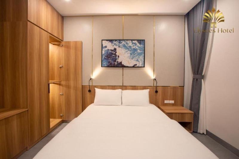 Elysees Hotel image