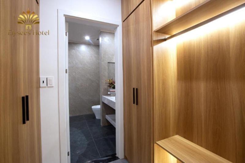Elysees Hotel image