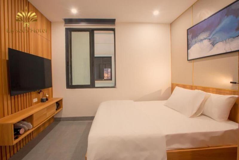 Elysees Hotel image