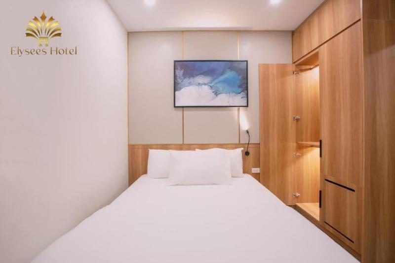 Elysees Hotel image