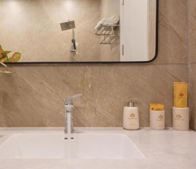 Elysees Hotel image