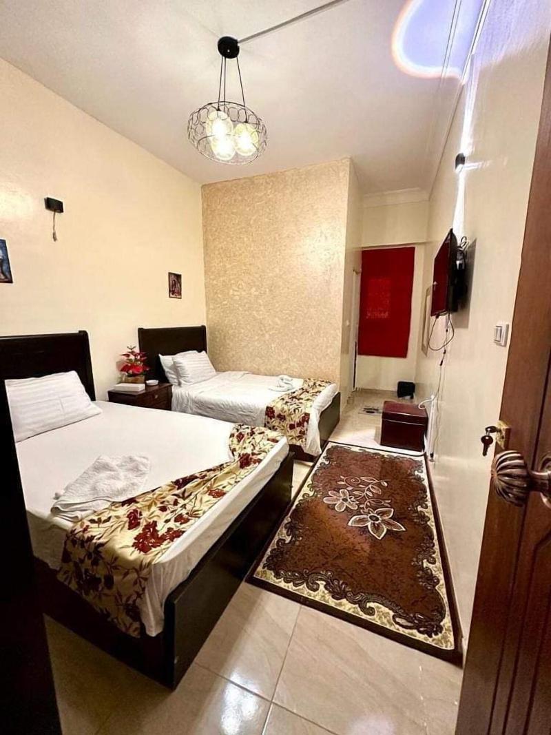 Sol Pyramid Inn image
