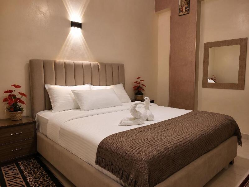 Sol Pyramid Inn image