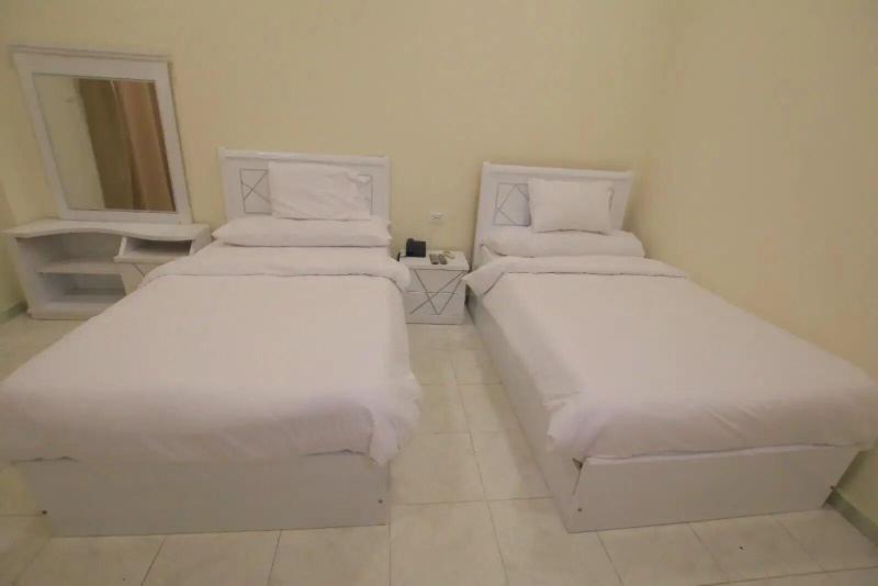Cairo Crown Hotel image