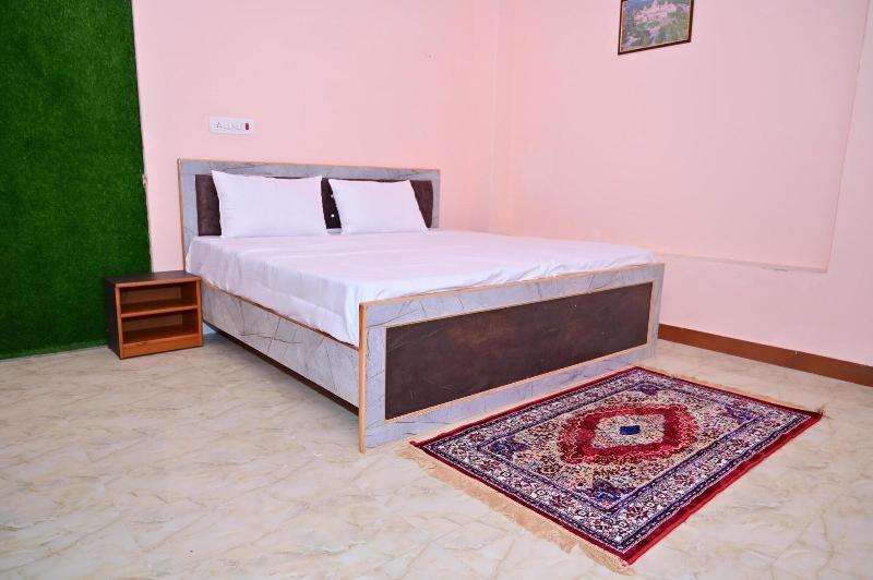 Hotel Red Inn image