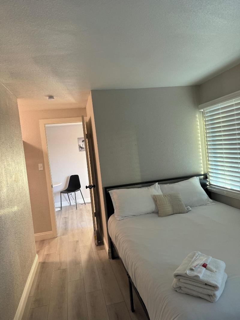 G Hotel image
