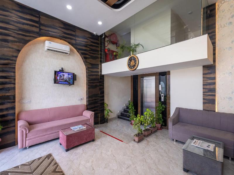 Hotel Aranyasutra Inaya Indore