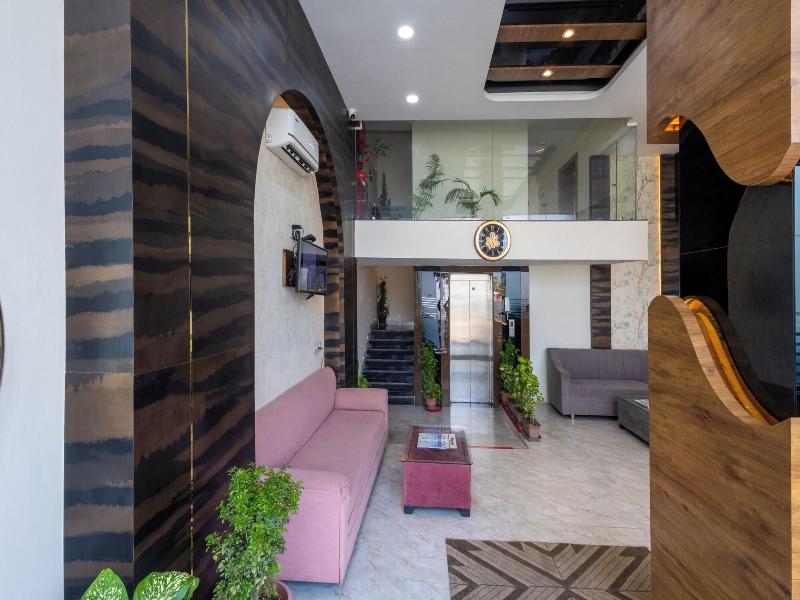 Hotel Aranyasutra Inaya Indore