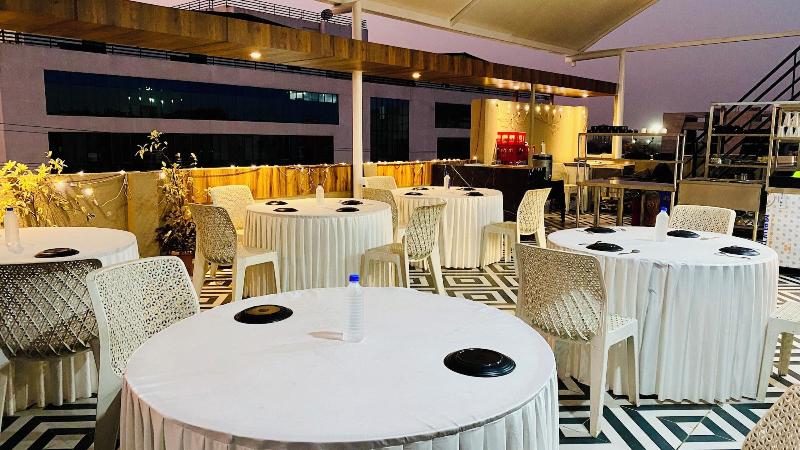 Hotel Aranyasutra Inaya Indore