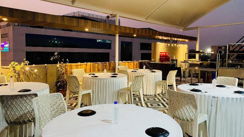 Hotel Aranyasutra Inaya Indore