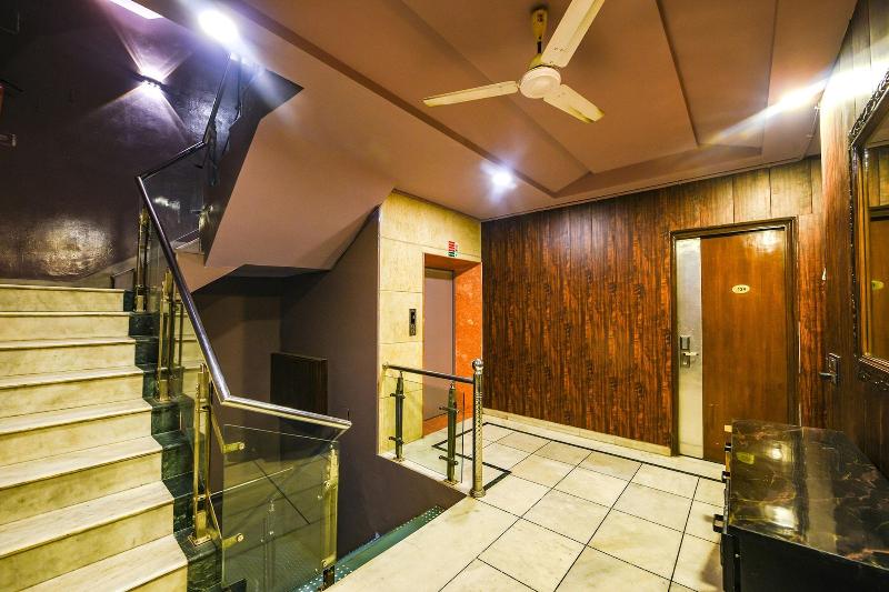 Fabhotel Bharat Continental image