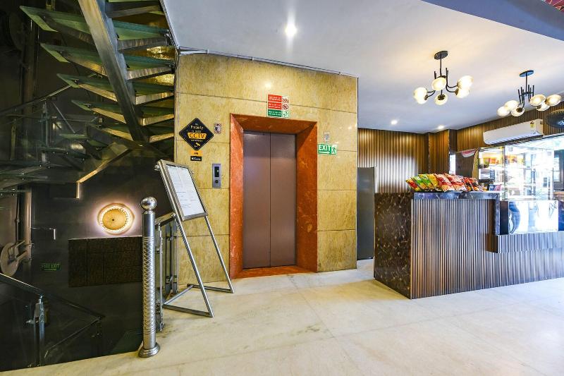 Fabhotel Bharat Continental image
