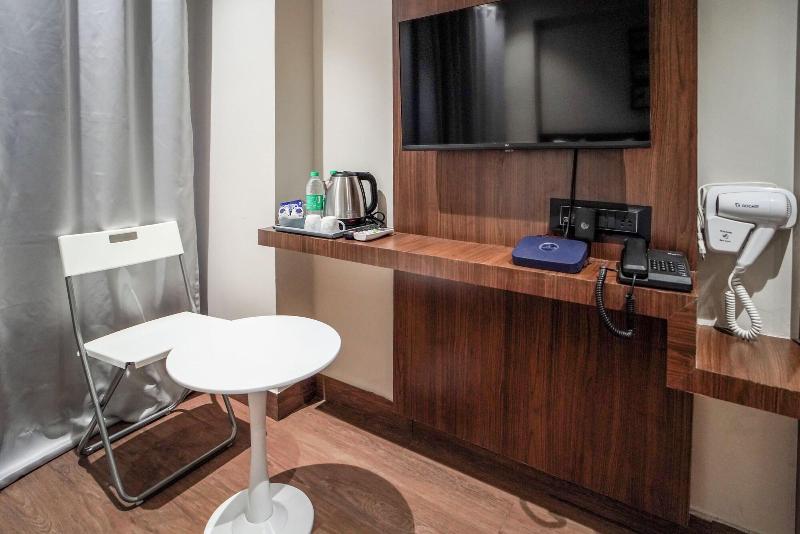 Sunbright Rooms Residency Hotel image