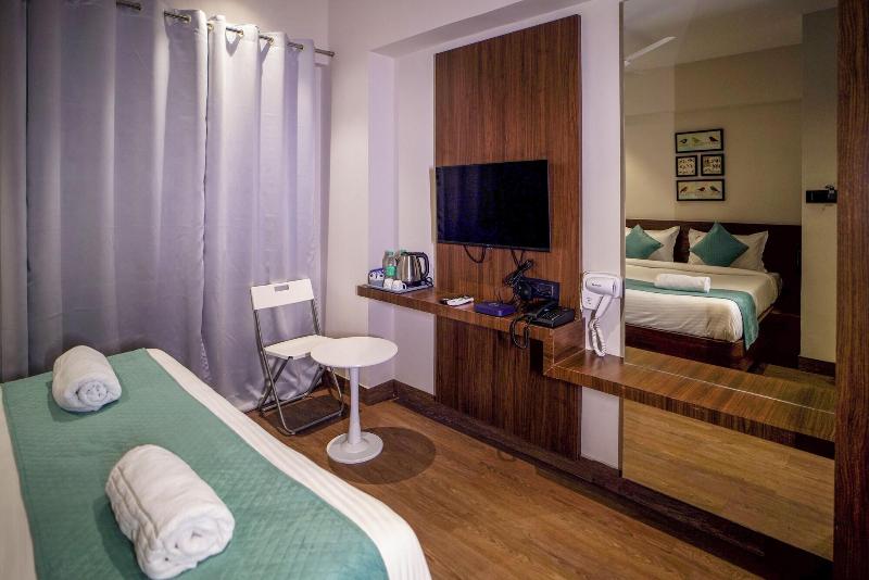 Sunbright Rooms Residency Hotel image