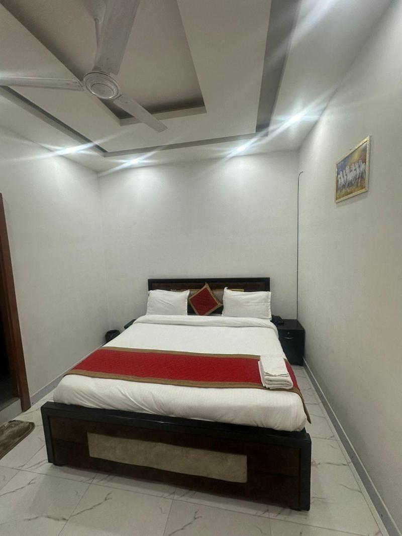 Hotel Star Marigold image