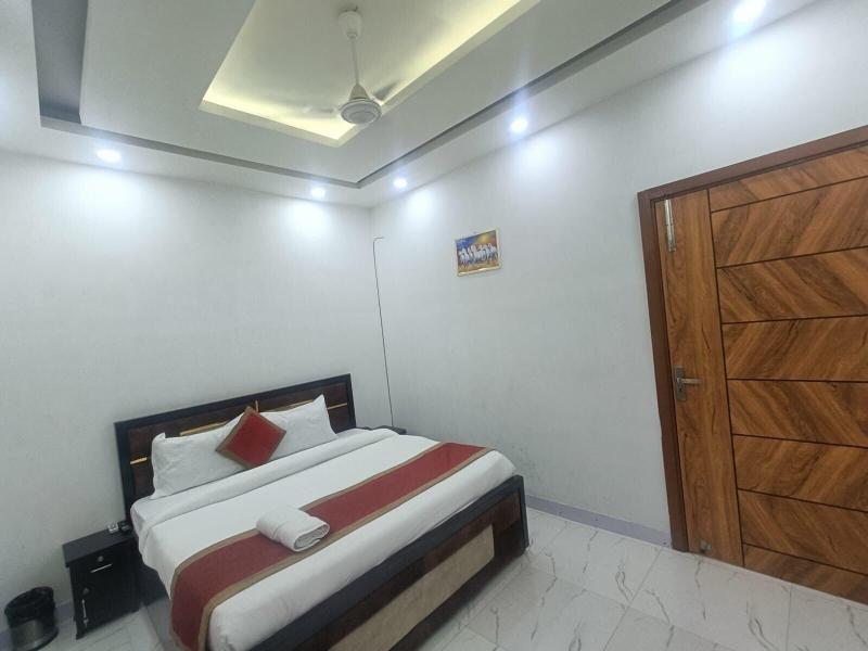 Hotel Star Marigold image