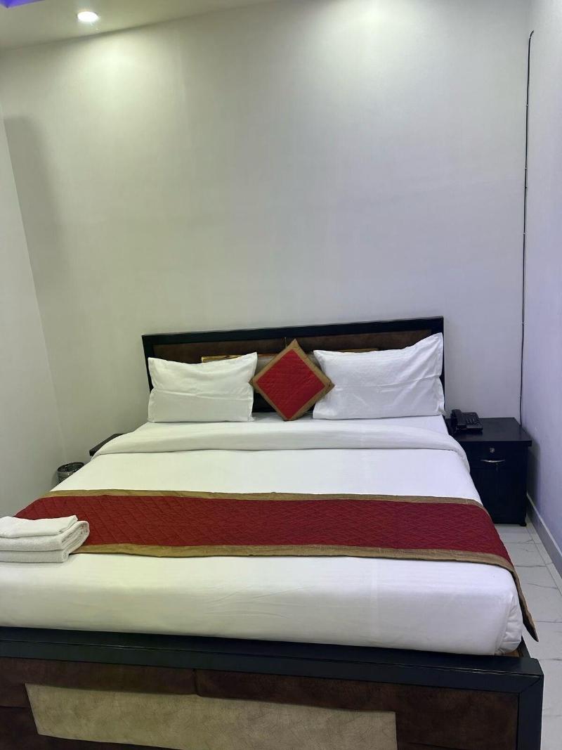 Hotel Star Marigold image