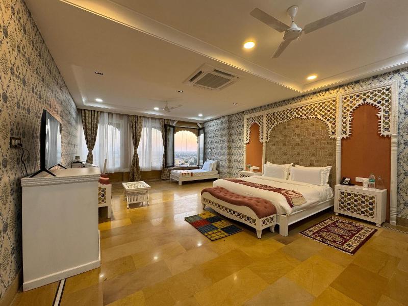 Hotel Durjay Garh image