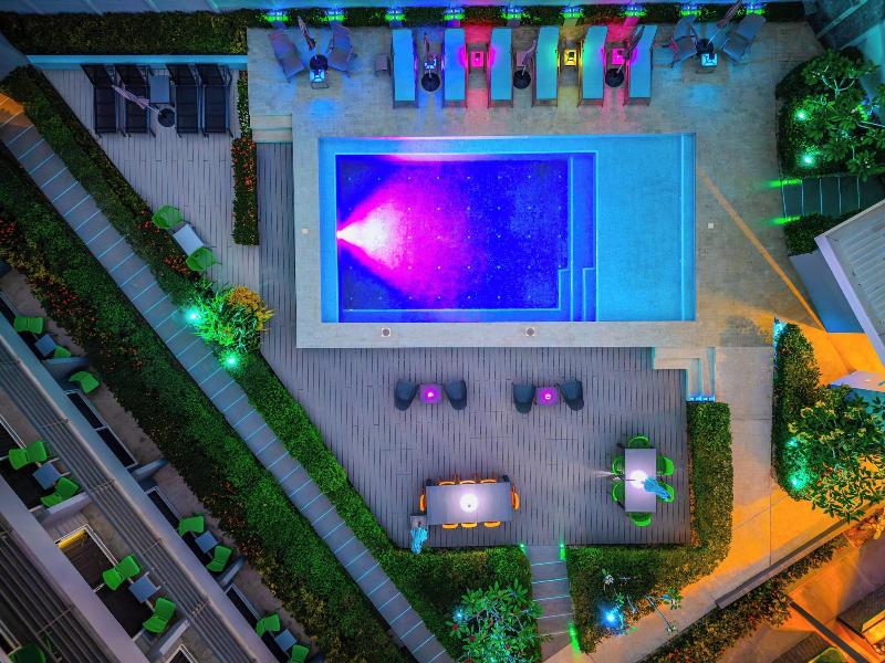 Wet Hotel image