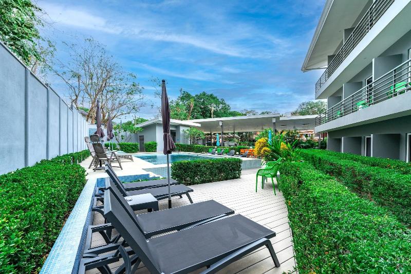 Wet Hotel image