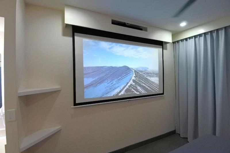 Wet Hotel image