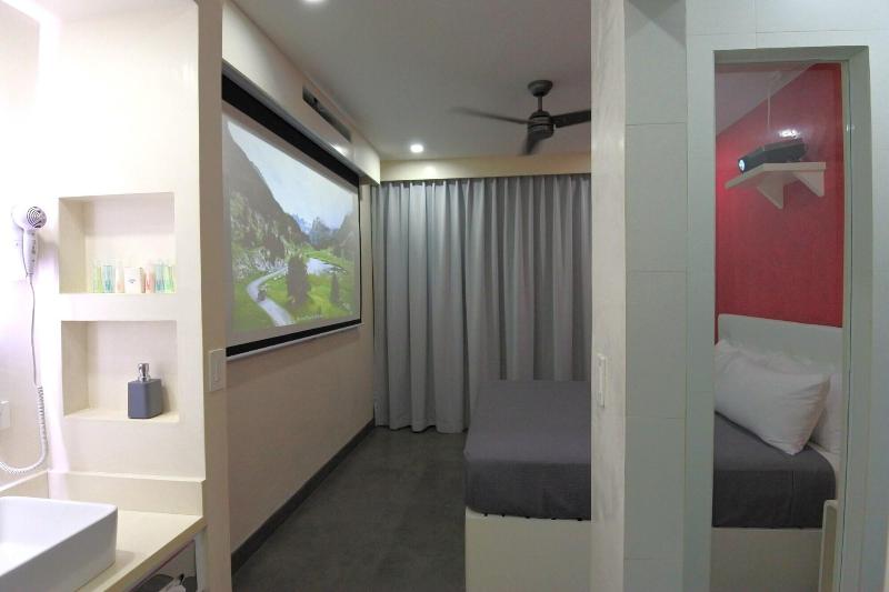 Wet Hotel image