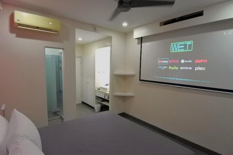 Wet Hotel image