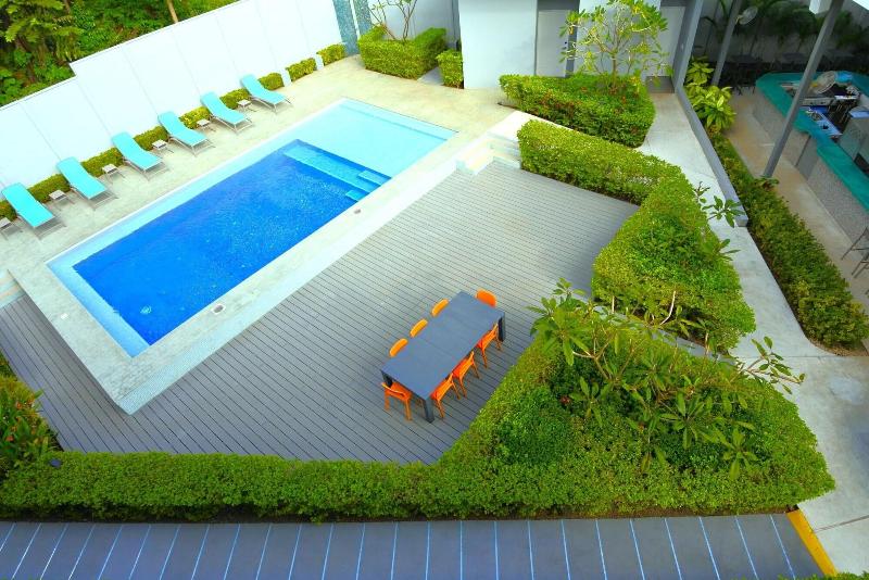 Wet Hotel image
