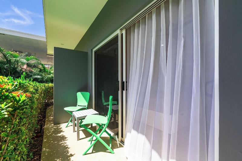 Wet Hotel image