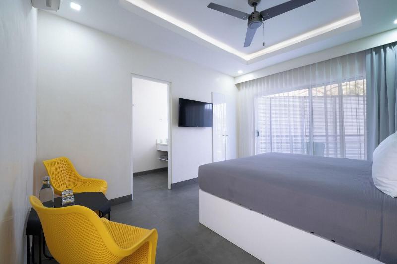 Wet Hotel image