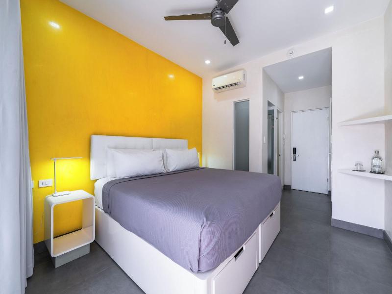 Wet Hotel image