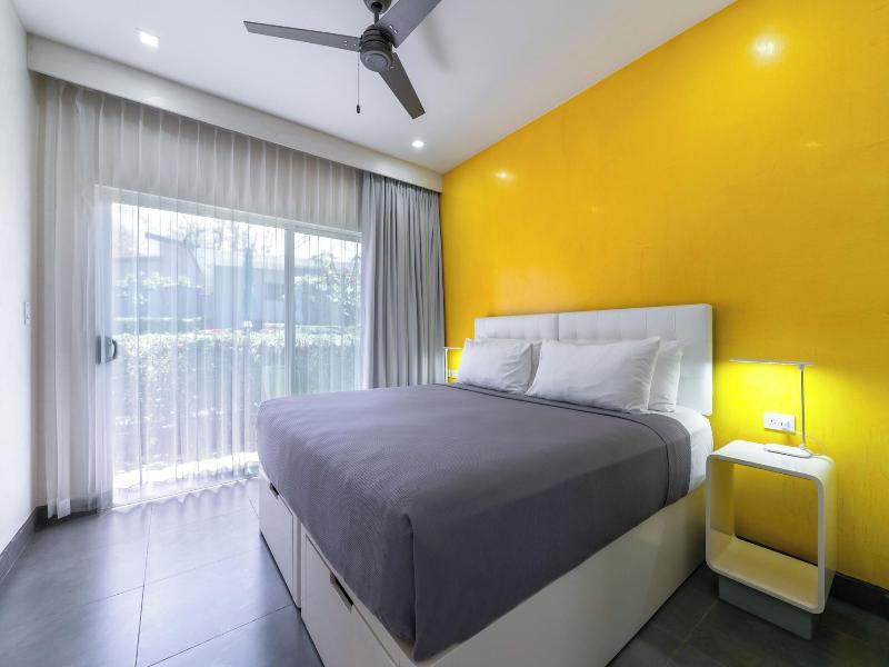 Wet Hotel image