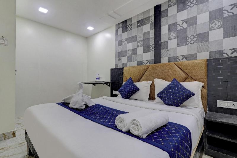 Parle Inn Hotel image
