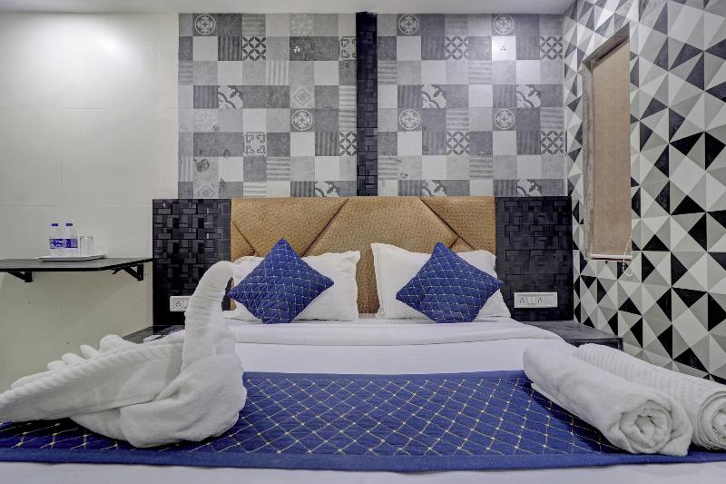 Parle Inn Hotel image