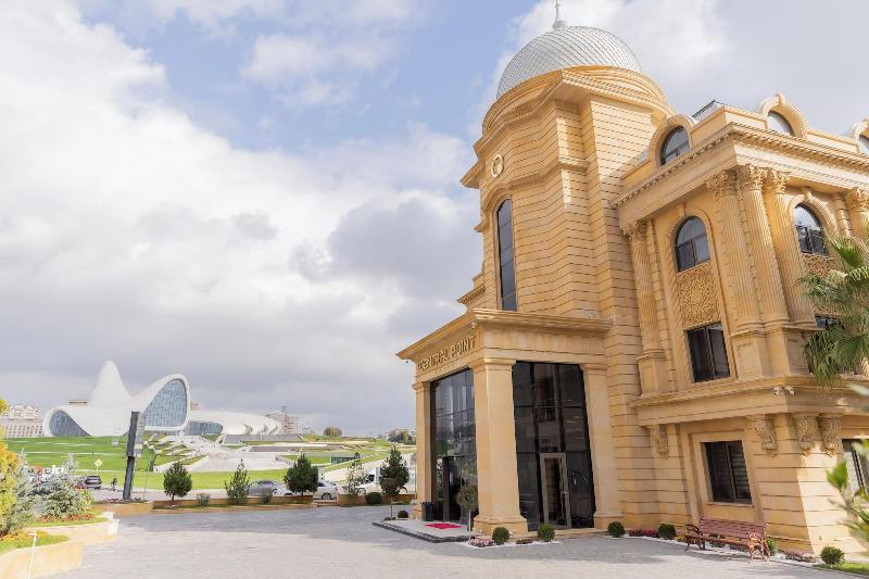 The Central Point Hotel Baku image