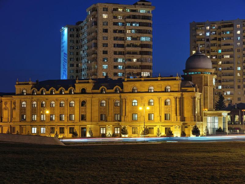The Central Point Hotel Baku image