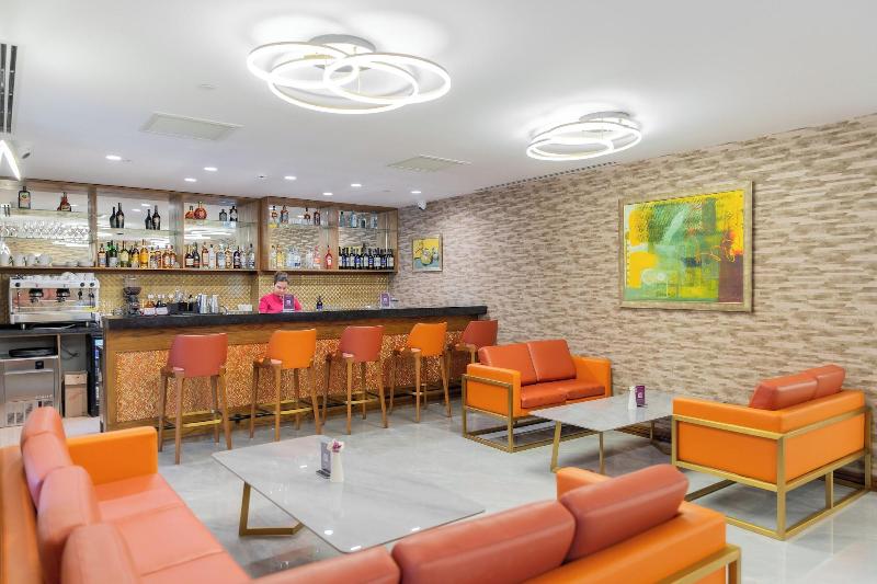 The Central Point Hotel Baku image