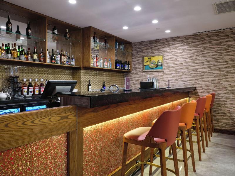 The Central Point Hotel Baku image