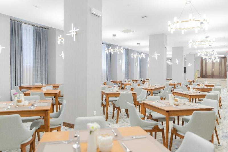 The Central Point Hotel Baku image