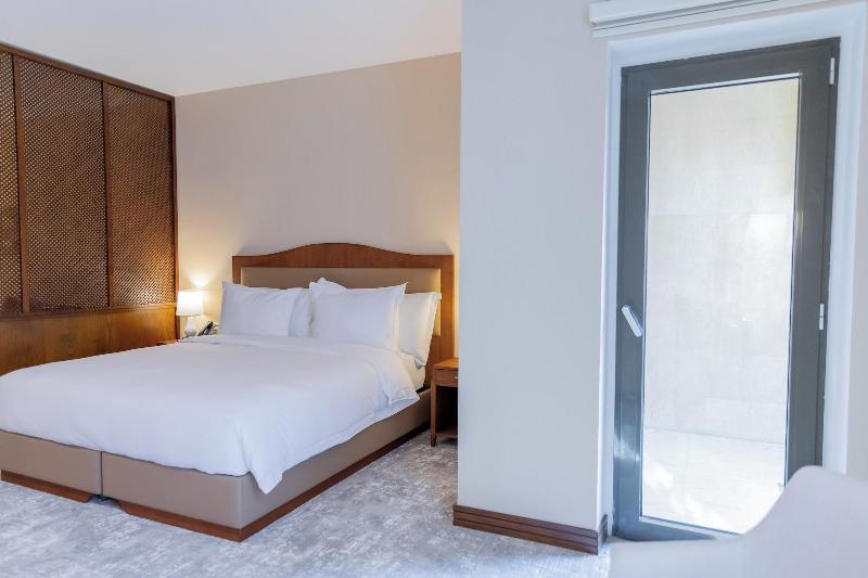 The Central Point Hotel Baku image