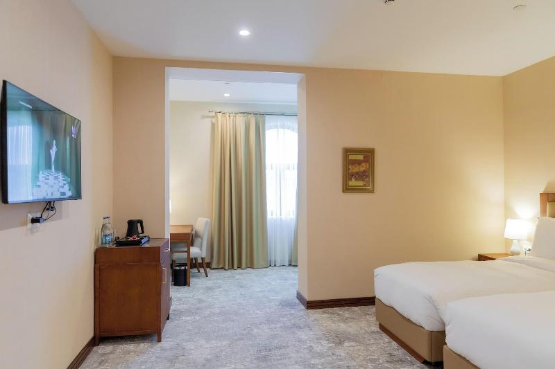 The Central Point Hotel Baku image