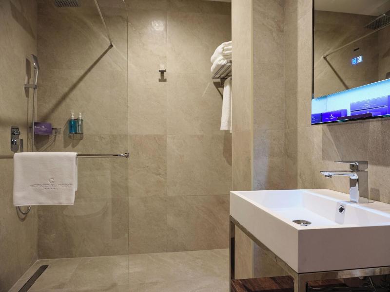 The Central Point Hotel Baku image