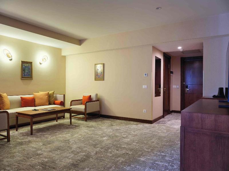 The Central Point Hotel Baku image