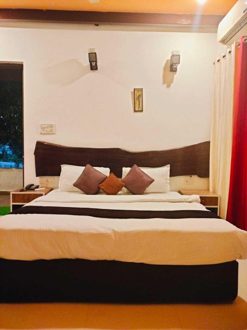 Wild Mark Resort Kanha image