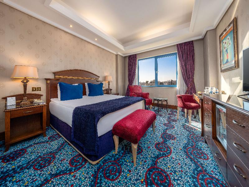 Meri̇t Lefkoşa Hotel & Casi̇no image