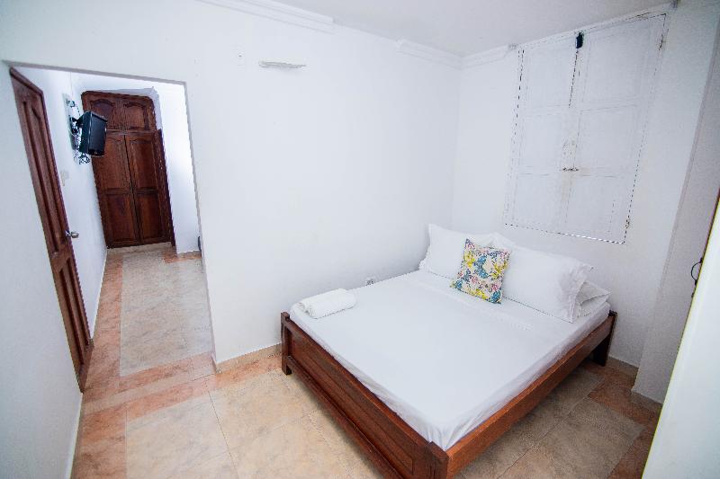 FAMILY ROOM ONE BED