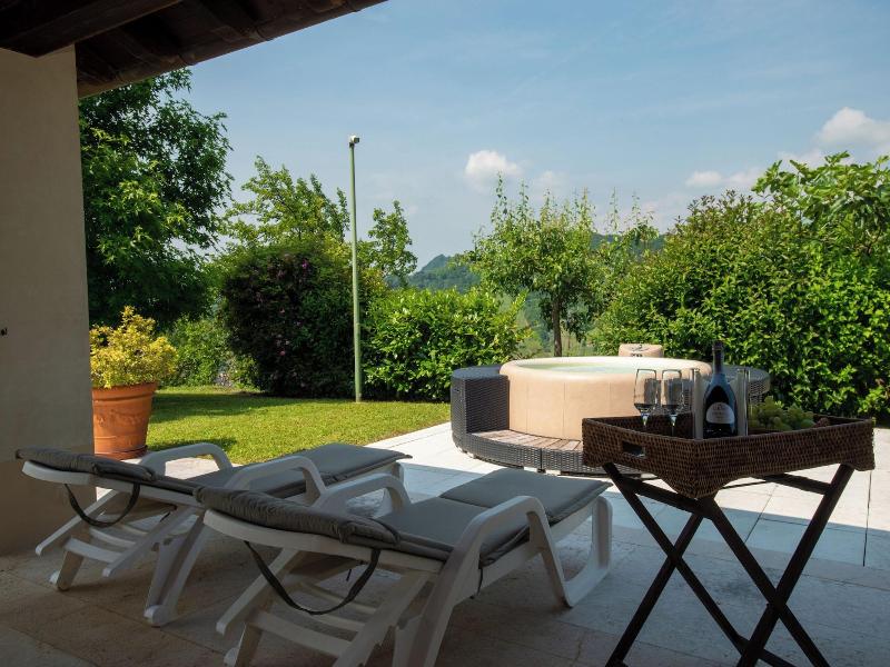 Tenuta Castagnera image