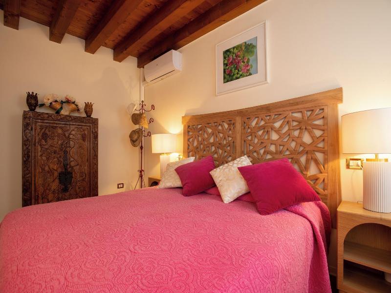 Tenuta Castagnera image