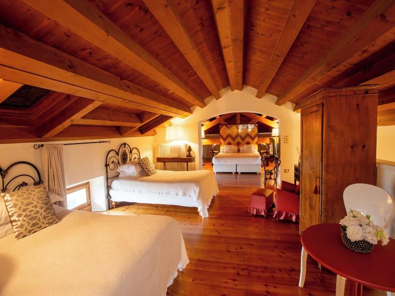 Tenuta Castagnera image