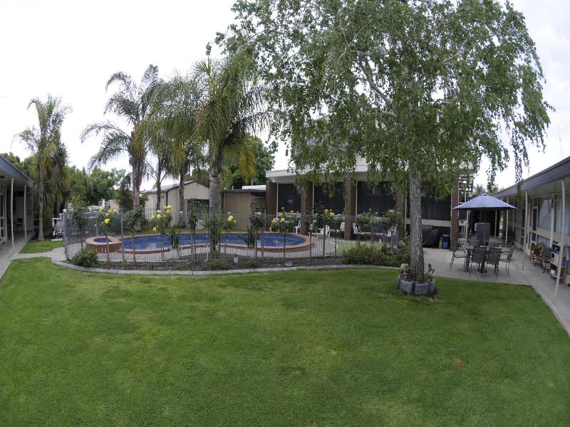 Warrina Motor Inn Wodonga Cbd